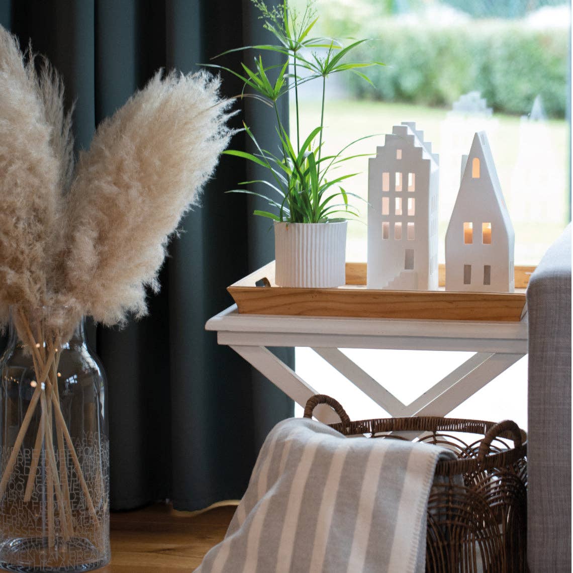 Räder Pointed Roof Village House Tea Light Holder