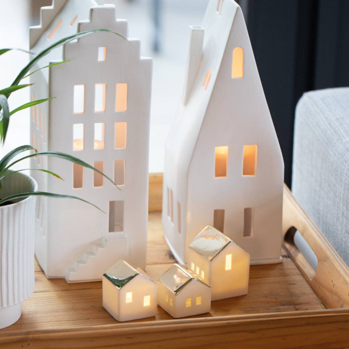 Räder Stepped Gable Roof Village House Tea Light Holder