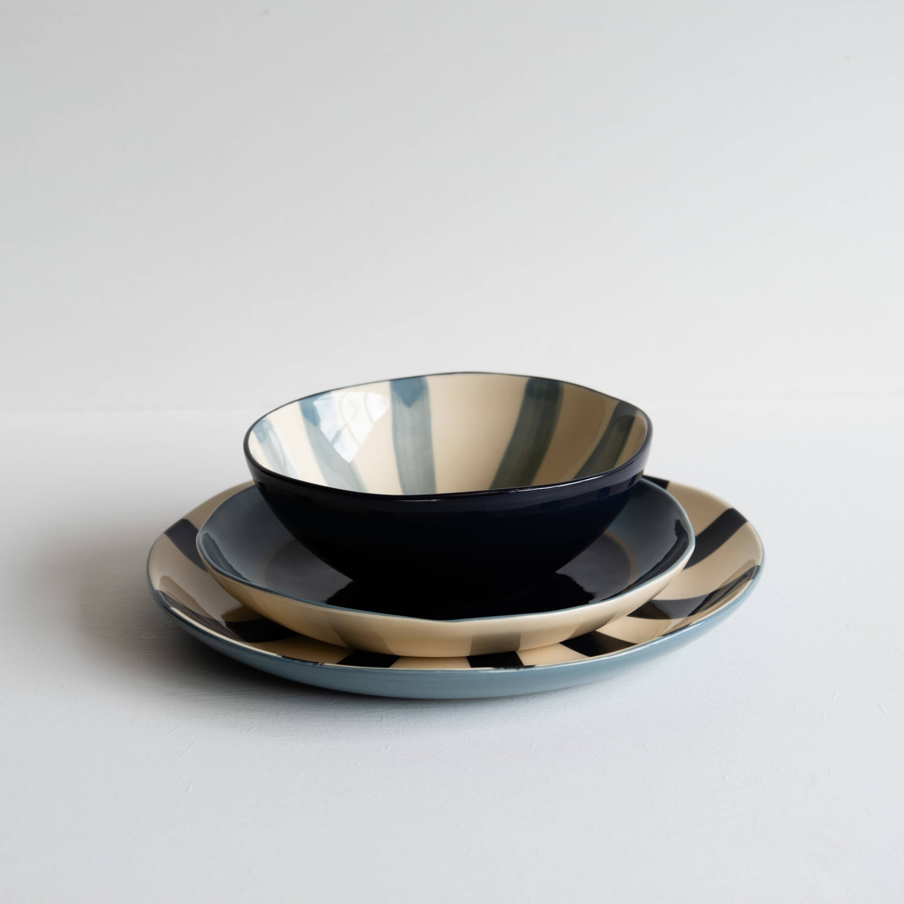 Musango Supper Plate in Candy Stripe